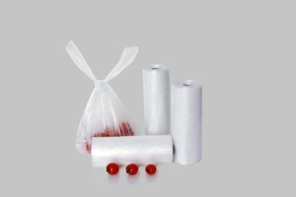 T-shirt bags on roll